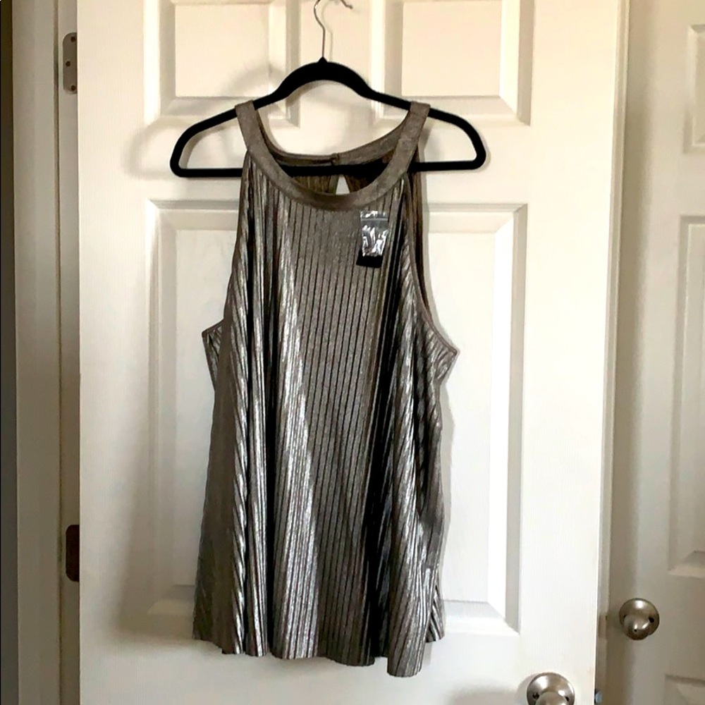 Torrid size 3 silver halter neck tank top